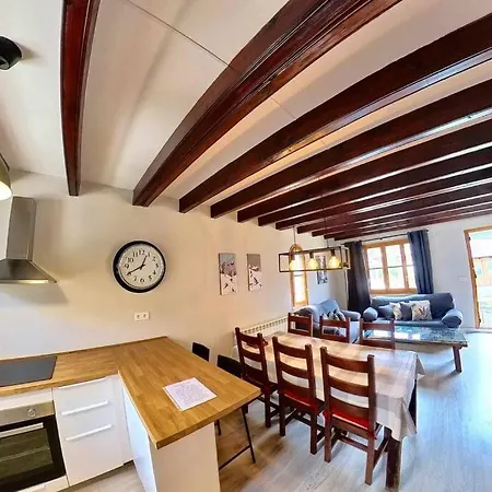 Casa Algarri - Tucasaenlospirineos Сasa de vacaciones Escarrilla